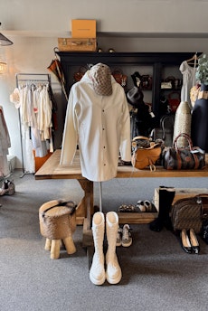 SecondHand Boutique von Verena Reiterer in Meran, © Susanne Barta „Jeder Tag ist ein Erlebnis“