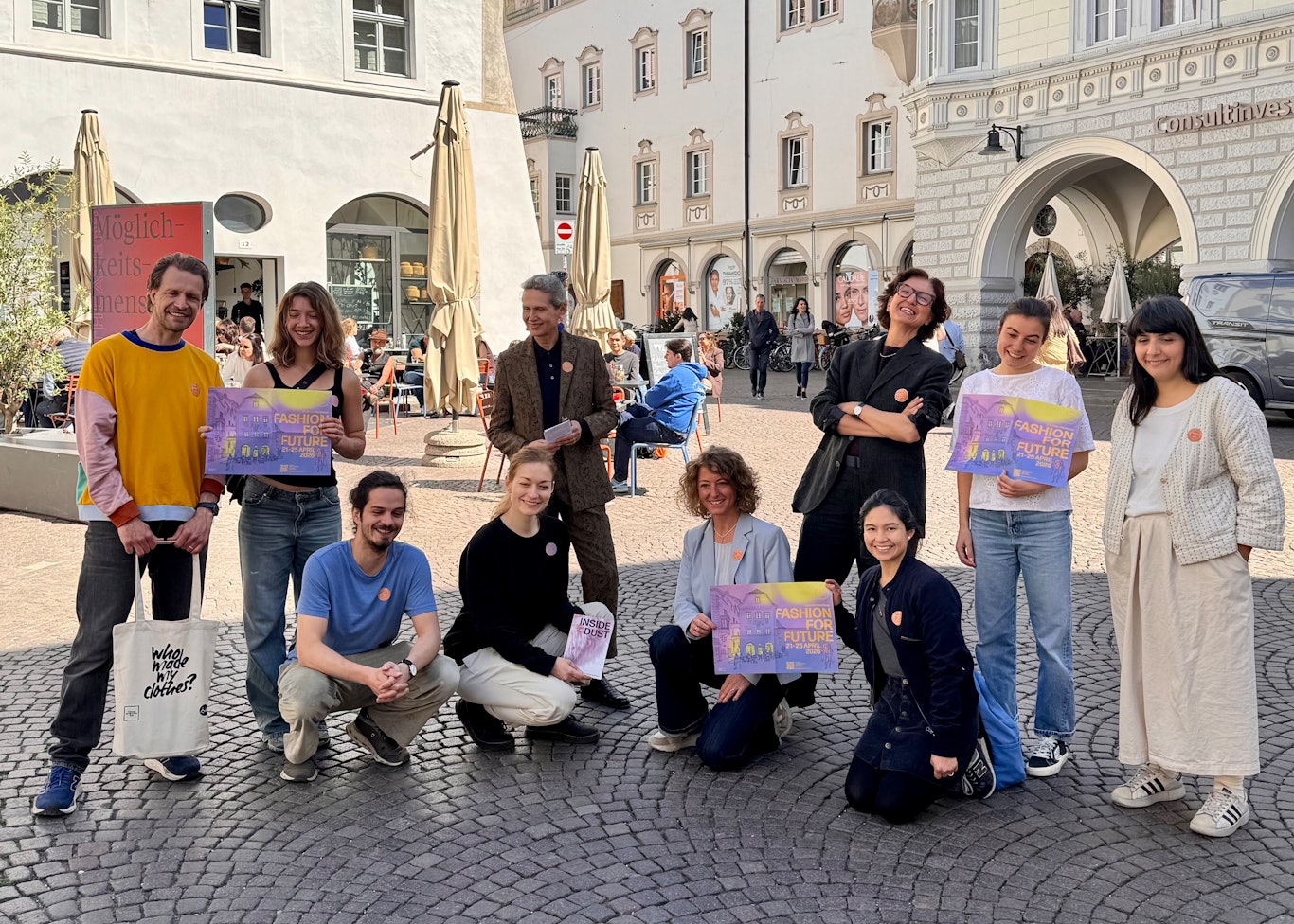 Von links nach rechts: Aart van Bezooijen, Alice Collareta, Max Scheidle, Alexandra Fruhstorfer, moi, Brigitte Gritsch, Caterina Occhio, Natalia Adrian, Annalena Egger, Seçil Uğur Yavuz, © Urban von Klebelsberg