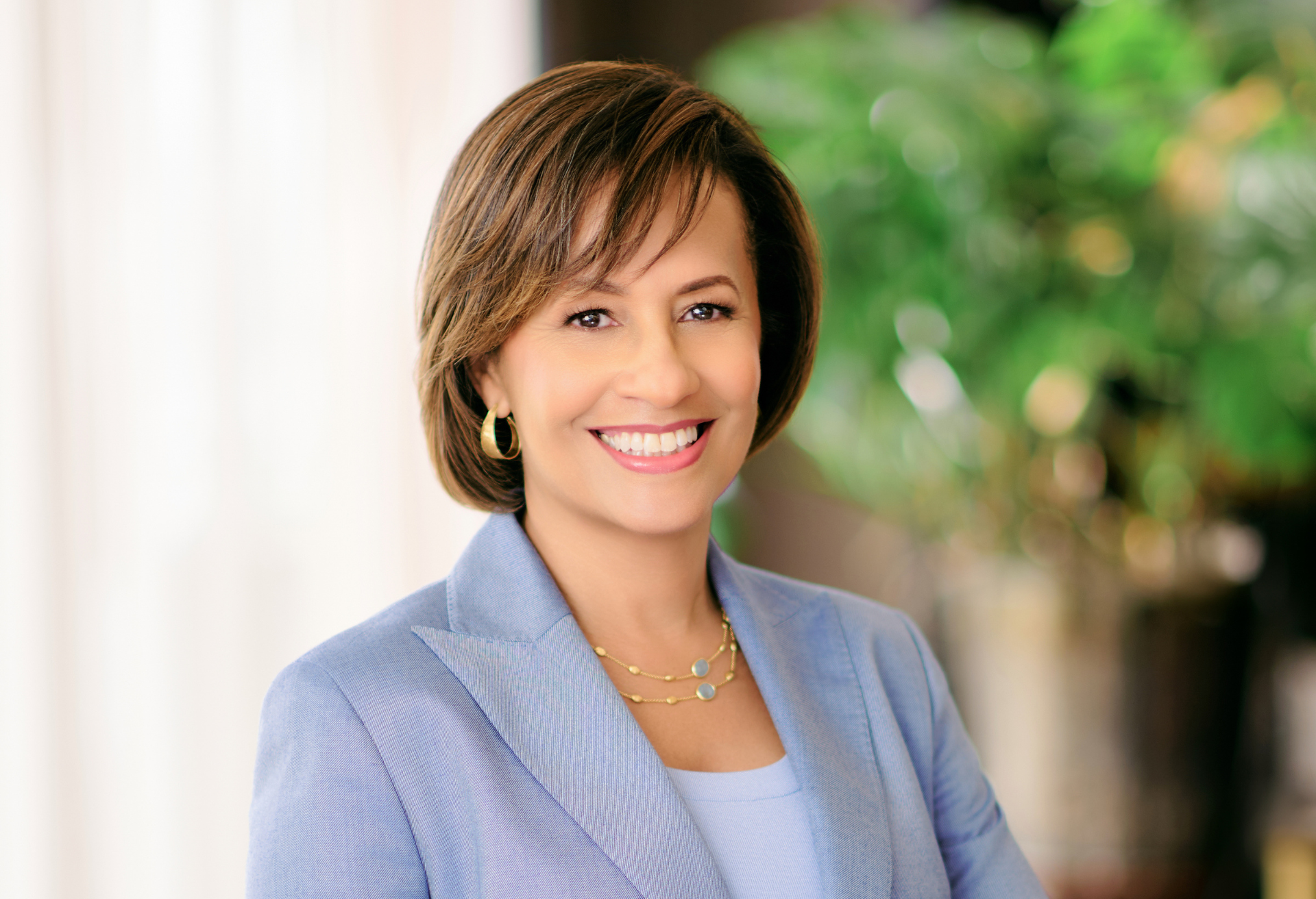 Portrait of Dr. Jennifer Parker Porter smiling