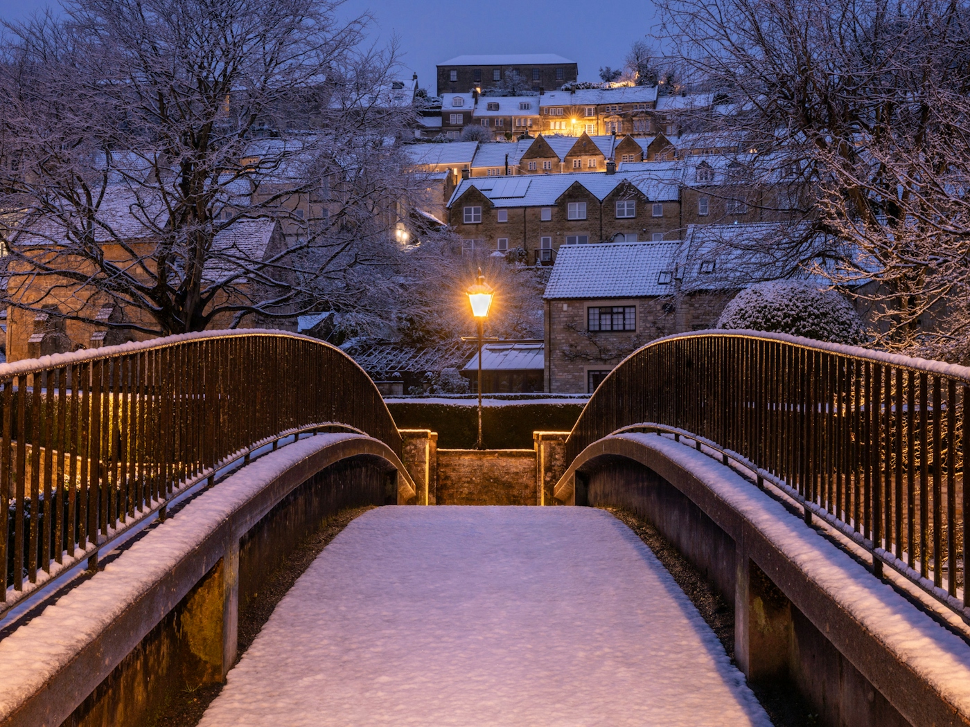 bradford on avon landscape photography wiltshire snow blue hour bridge