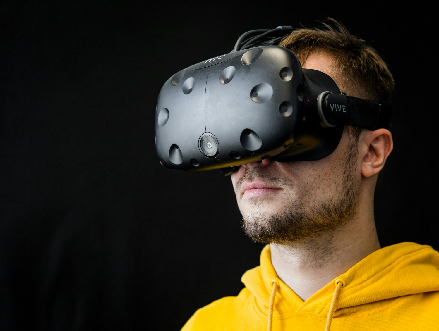 Abstraction studio VR goggles