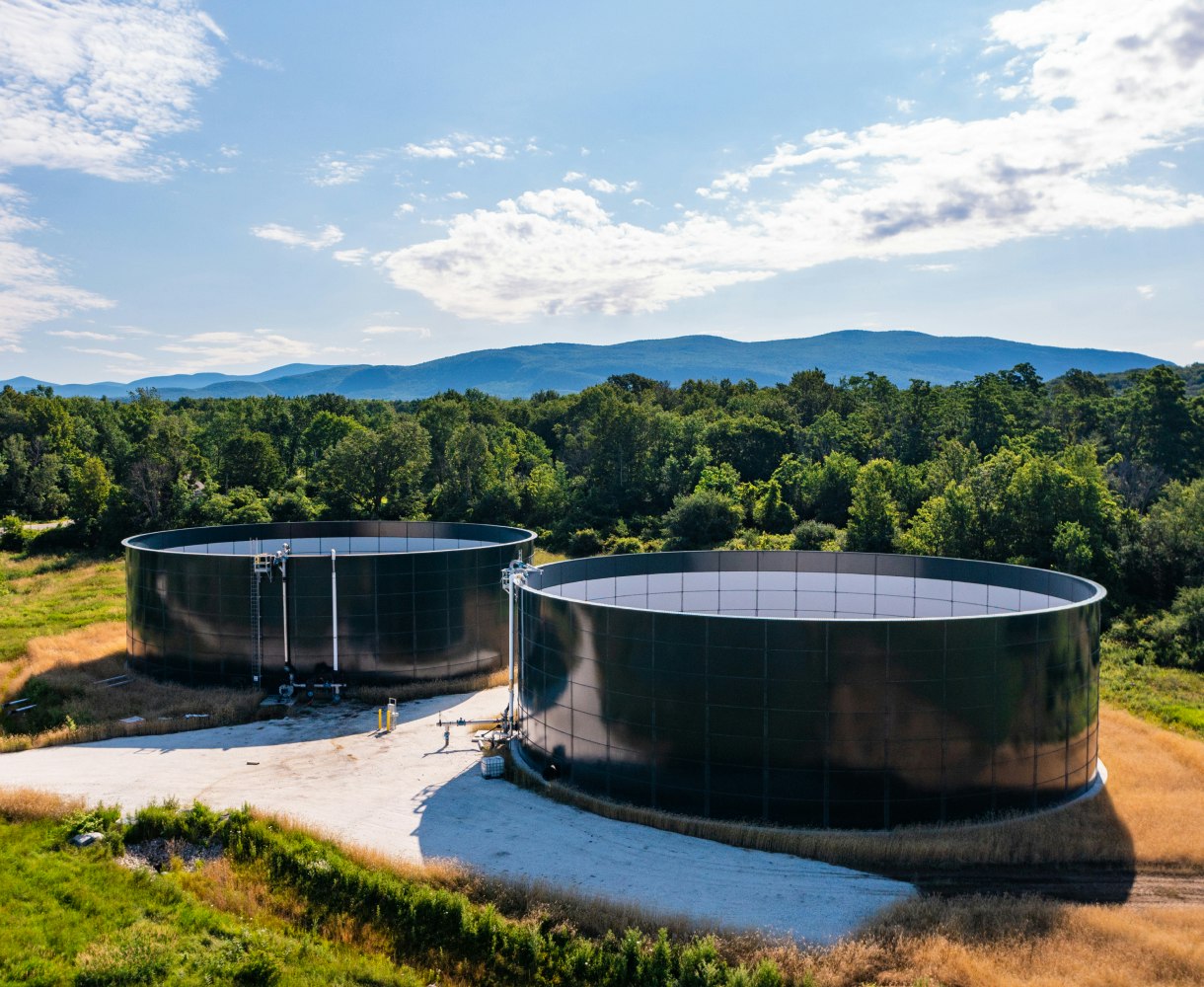 Liquid digestate tank holding sustainable fertilizer from farm powered anaerobic digestion