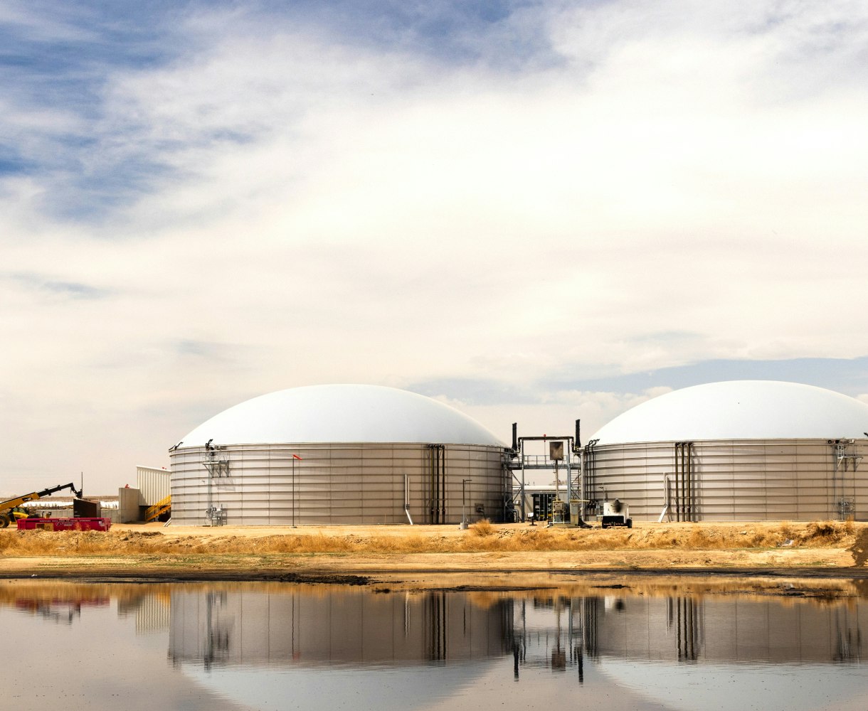 Anaerobic digestion creating renewable energy from food waste recycling