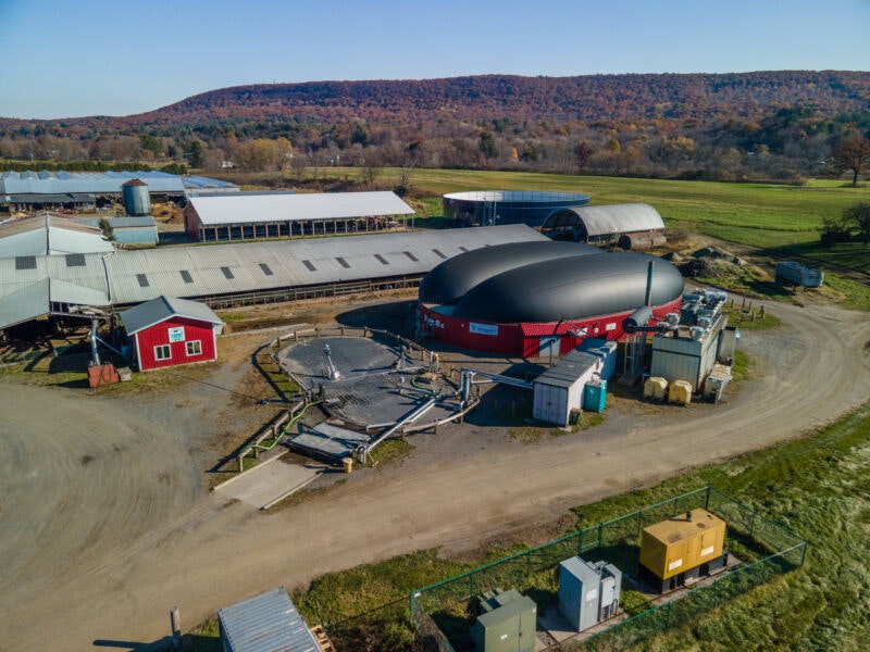 Vanguard Renewables Farm Powered Anaerobic Digester on Bar-Way Farm in Deerfield, MA