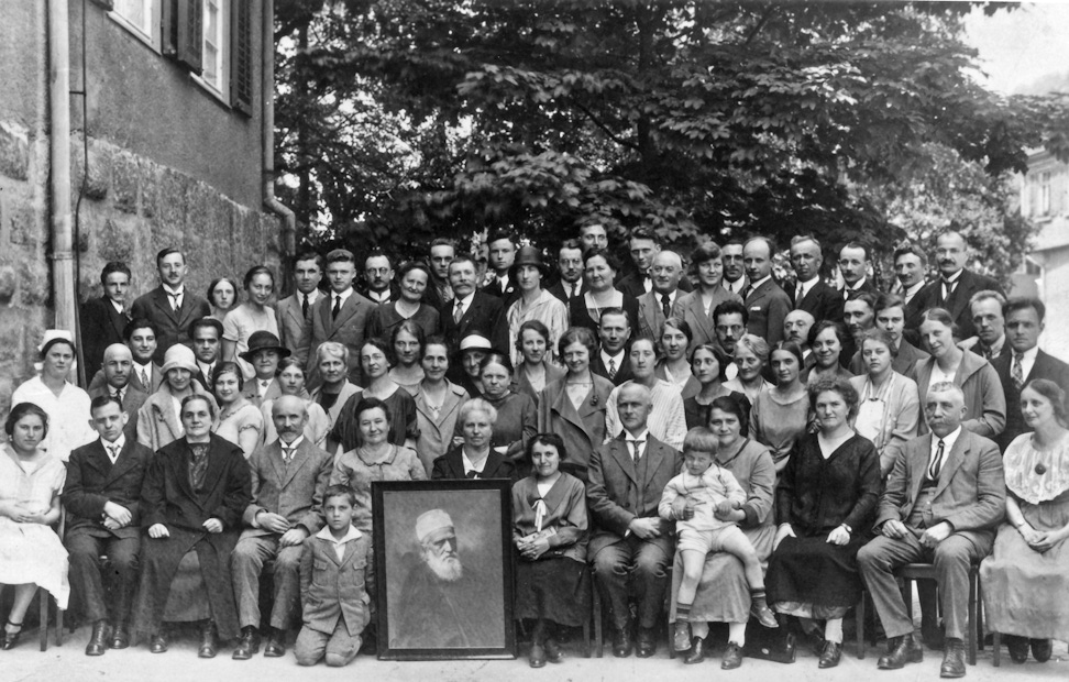 Group of Bahá’ís, including Hands of the Cause Hermann Grossmann and Adelbert Mühlschlegel in Esslingen, Germany, 24 May 1926