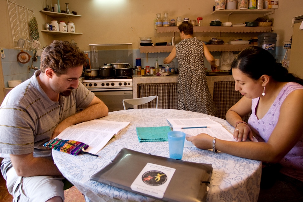 A Bahá’í study circle in Montero, Bolivia