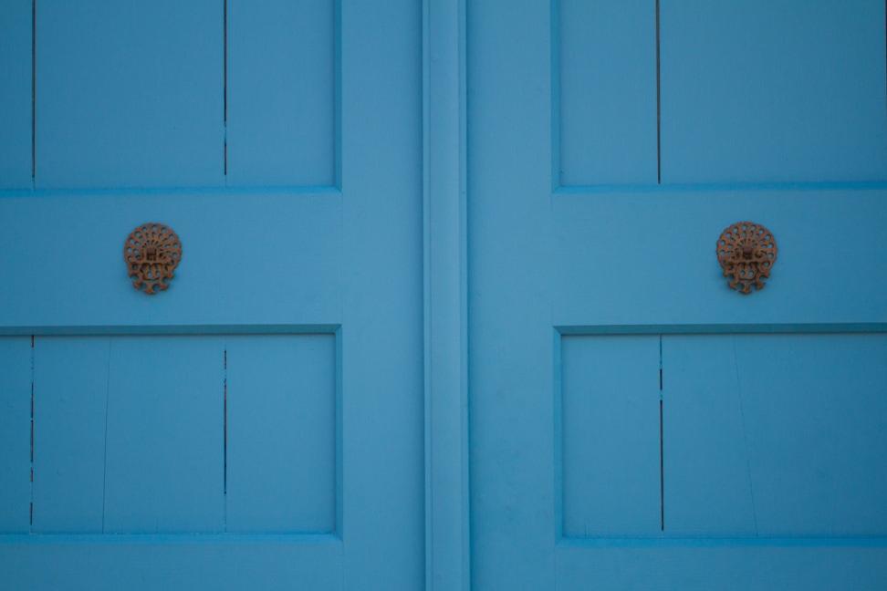 Door detail at Junayn Garden