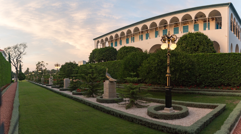 Mansion of Bahjí and surrounding gardens