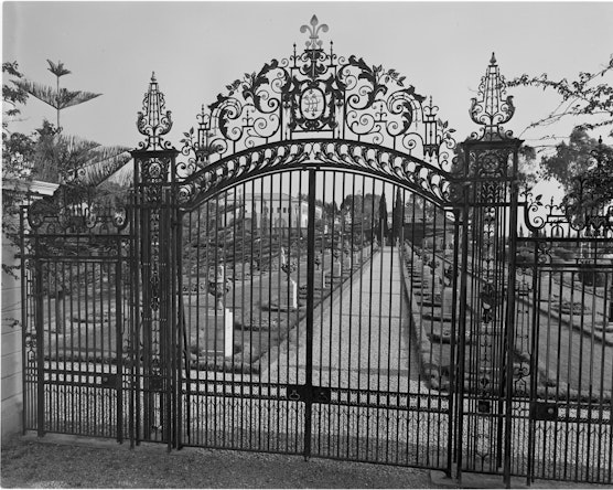 Collins Gate at Bahjí, 1960s