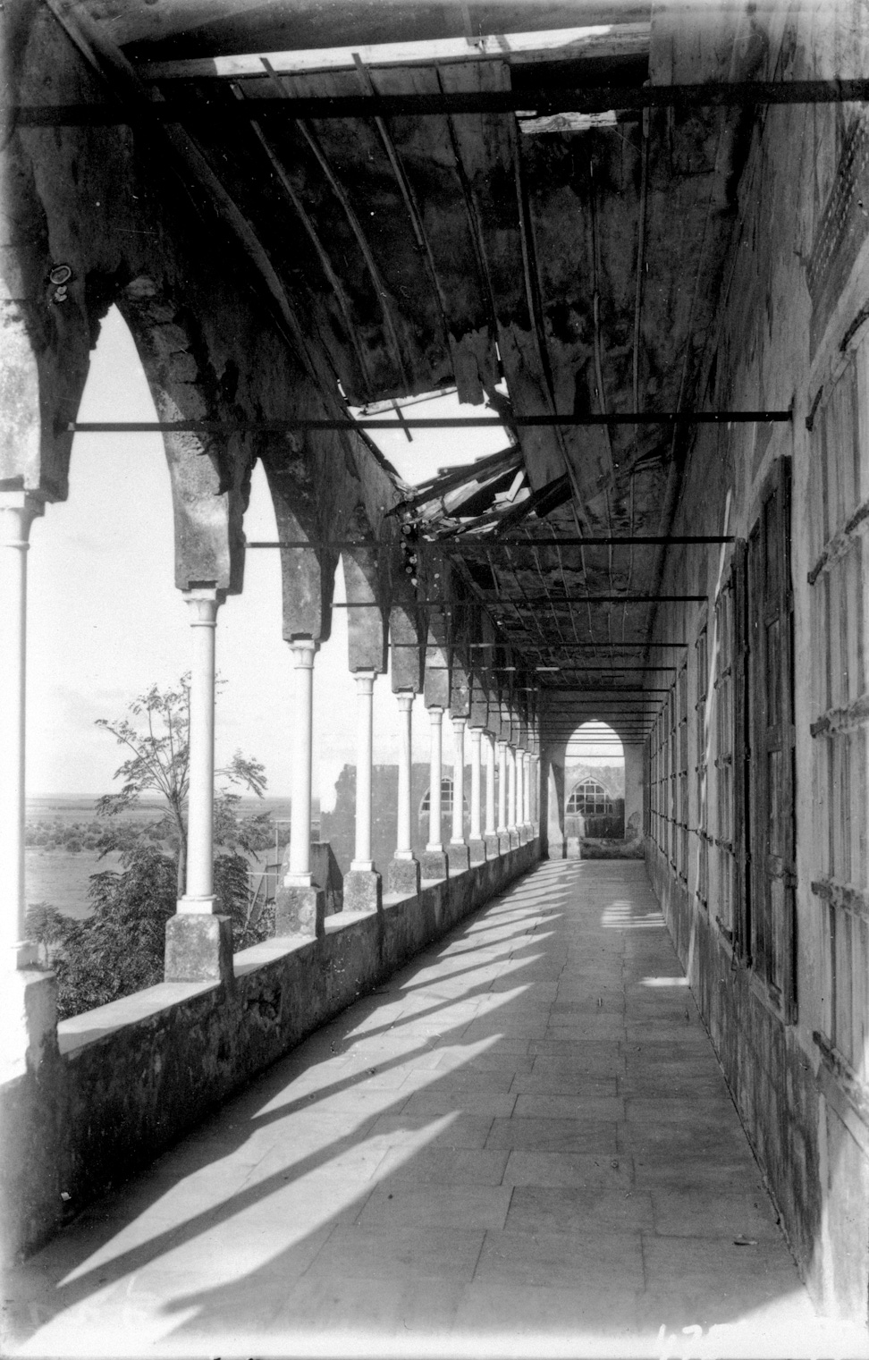Western gallery of the Mansion of Bahjí just before the Guardian began its restoration, 1929