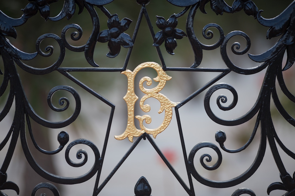 Gate detail of the letter <q>B</q> from the garden terraces at Bahjí