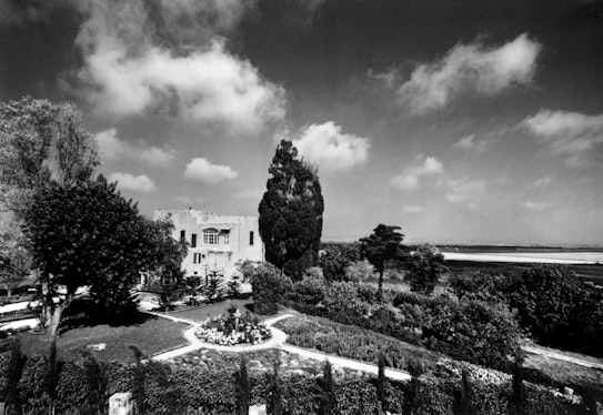 Mansion of Mazra'ih and surrounding gardens, March 1973