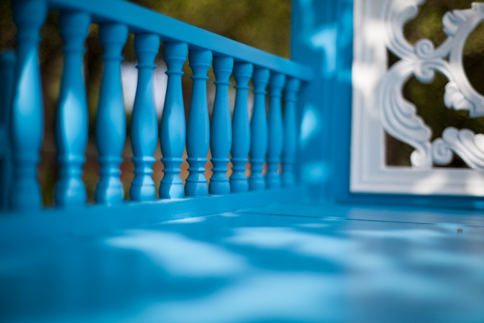 Bench detail at the Riḍván Garden