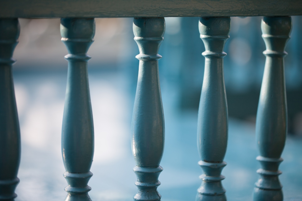 Bench detail at the Riḍván Garden