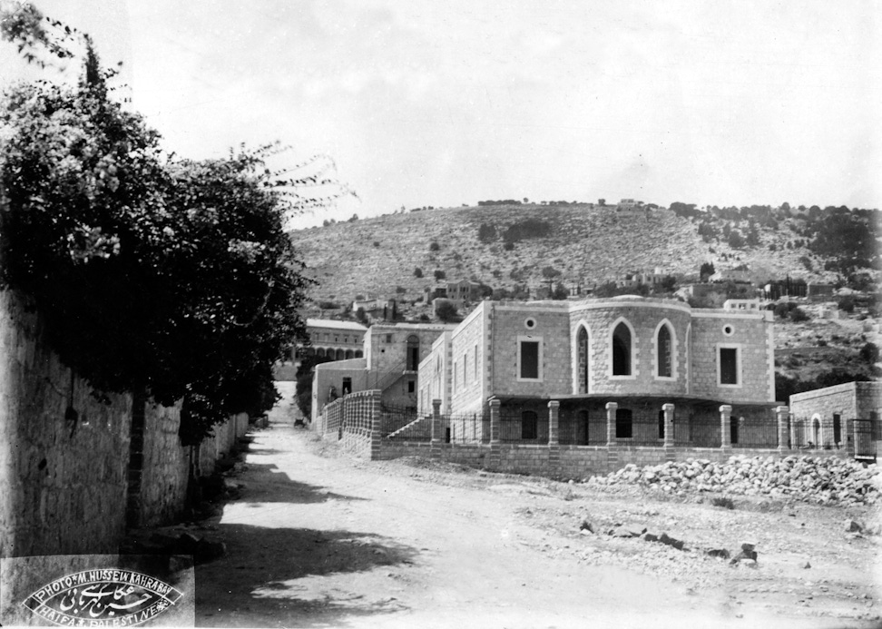 Construction of 10 Haparsim Street, c. 1922