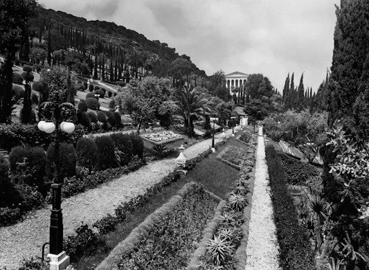 International Archives Building and surrounding gardens, 1963