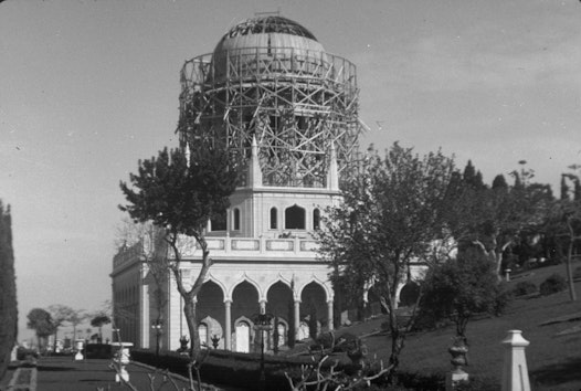 Construction of the Shrine of the Báb, 1950s