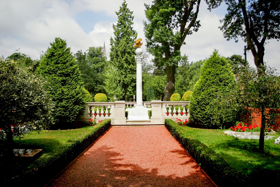 Resting place of Shoghi Effendi, Guardian of the Bahá’í Faith, in the Great Northern Cemetery, London