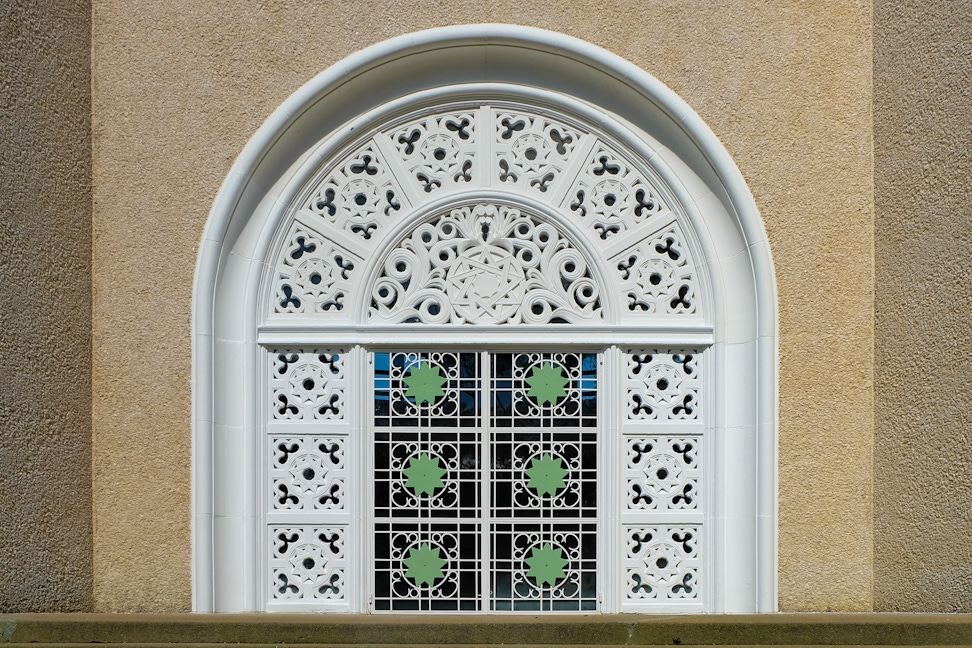 Window detail from the Continental Bahá’í House of Worship of Australasia (Sydney, Australia)