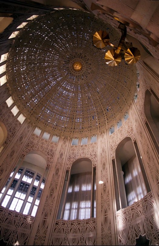 Interview view of the dome of the Continental Bahá’í House of Worship of North America (Wilmette, United States)
