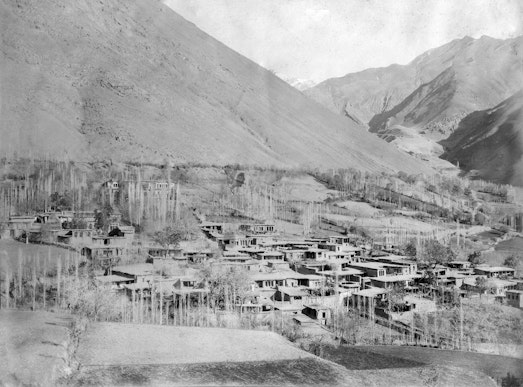The village of Afchih, near Tehran, 1914