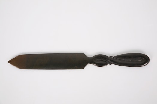 Black horn knife used by Bahá’u’lláh