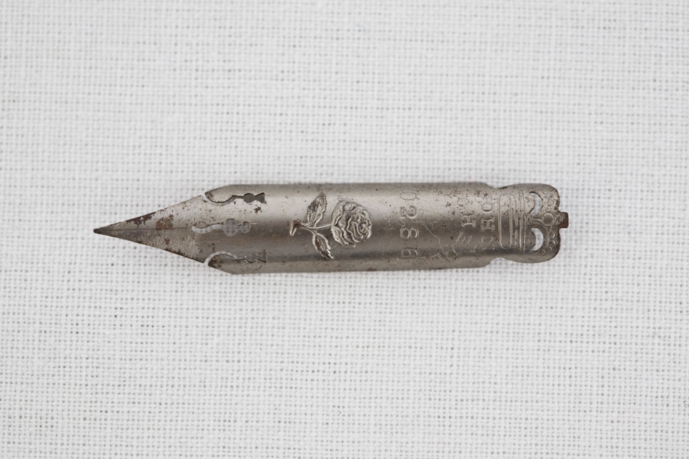 Metal pen nib belonging to Bahá’u’lláh