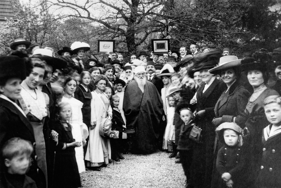 ‘Abdu’l-Bahá with a group of friends in Stuttgart, Germany, 1913