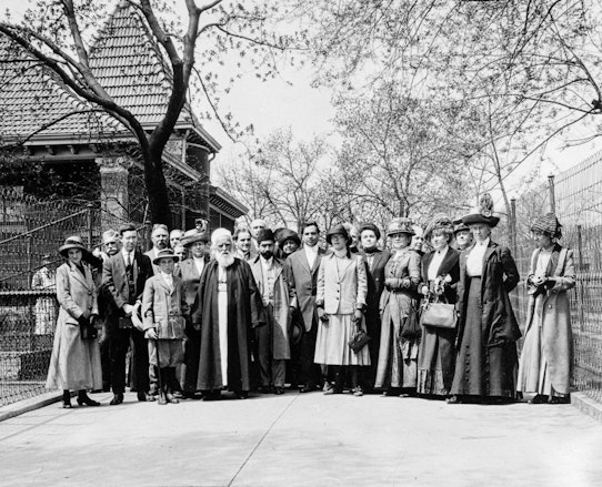 ‘Abdu’l-Bahá with a group of friends at Lincoln Park, Chicago, Illinois, 3 May 1912