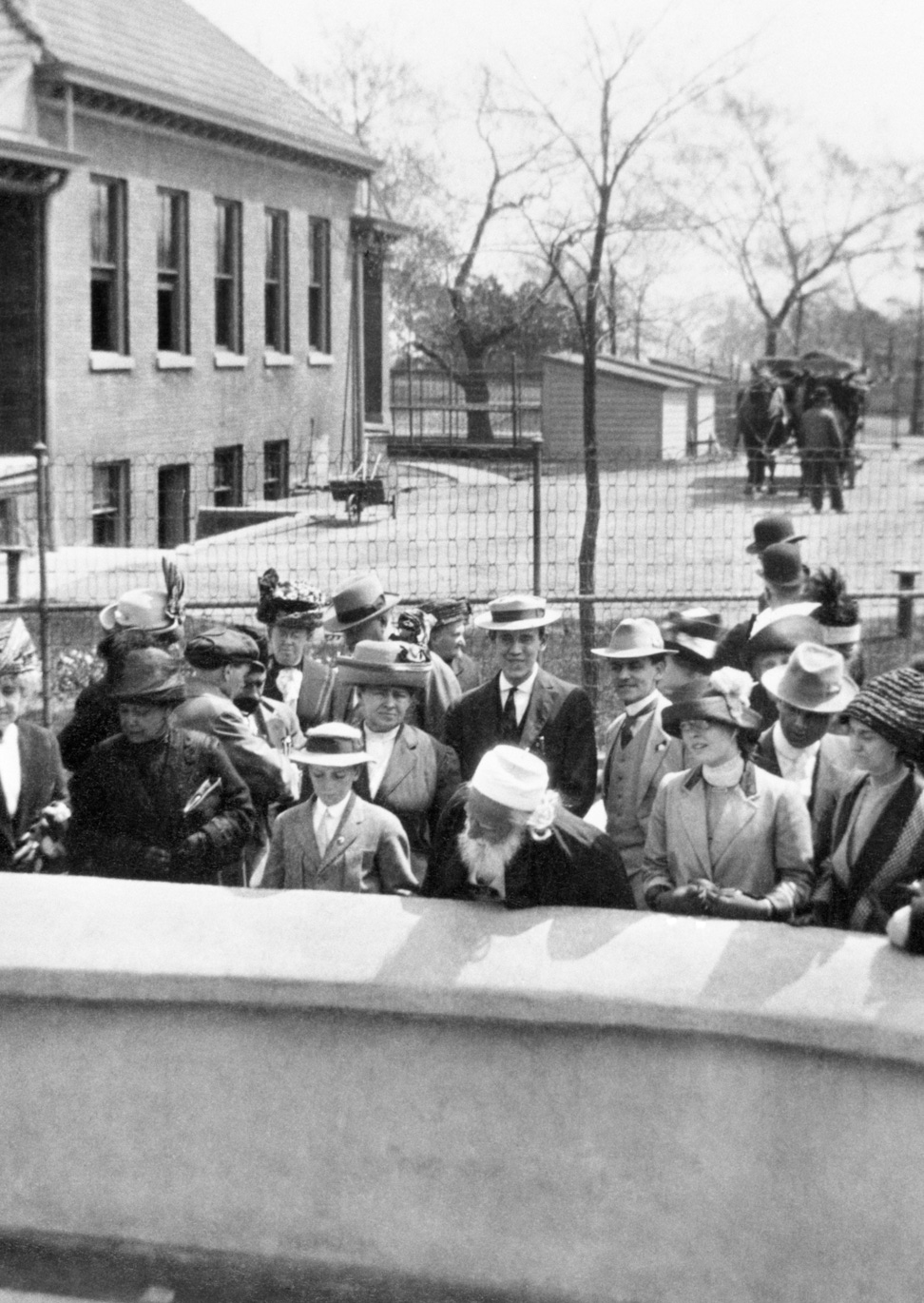 ‘Abdu’l-Bahá at the Lincoln Park Zoo in Chicago, Illinois, 3 May 1912