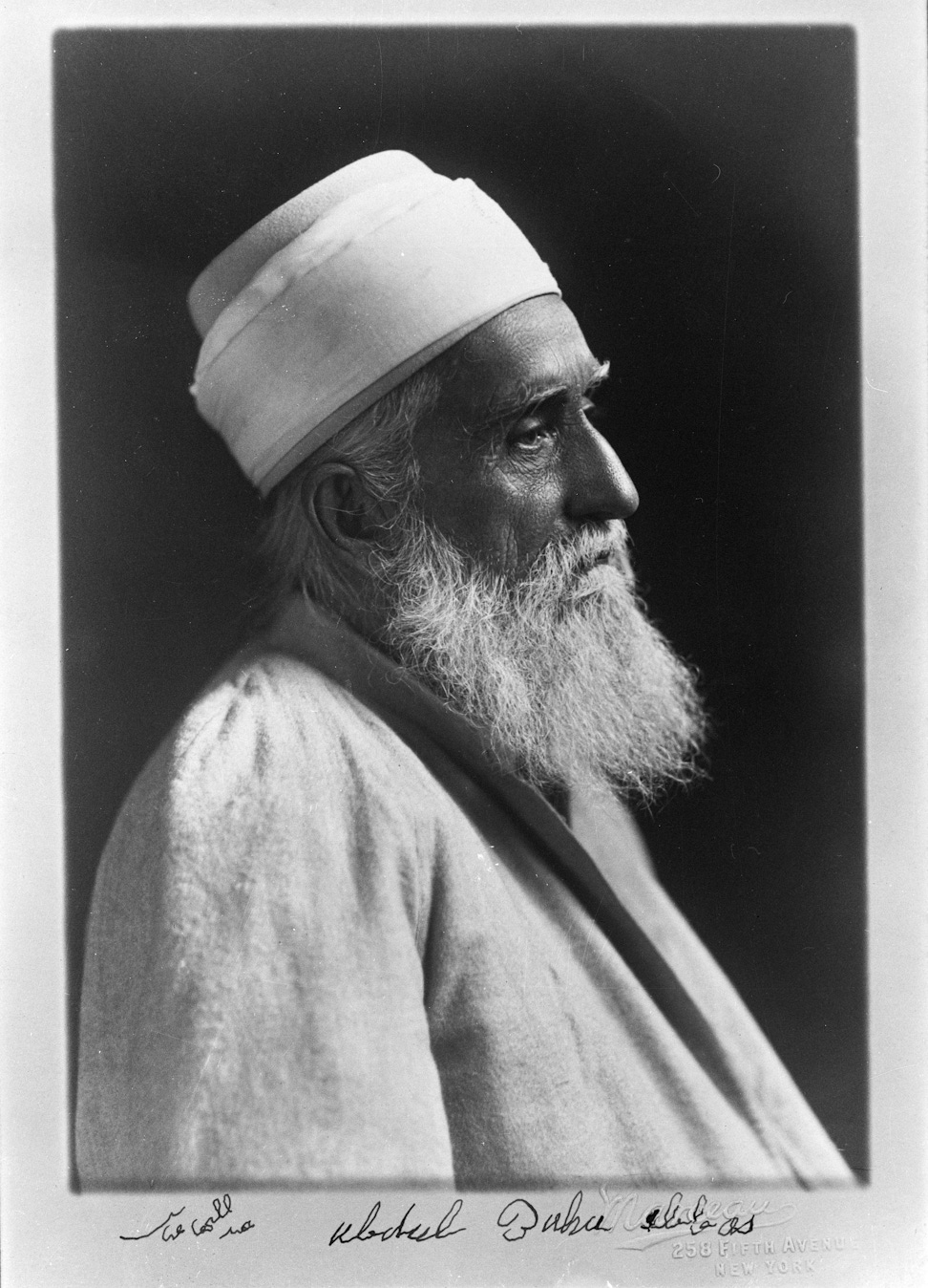 Portrait of ‘Abdu’l-Bahá taken in New York, c. 1912
