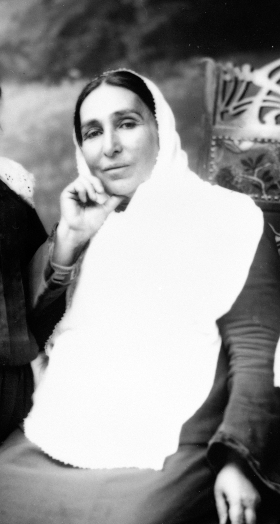 Portrait of Munirih Khánum, wife of ‘Abdu’l-Bahá, 1870s