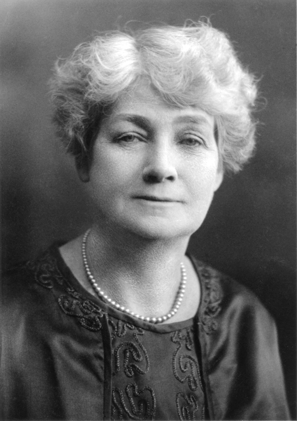 Clara Dunn (1869-1960)