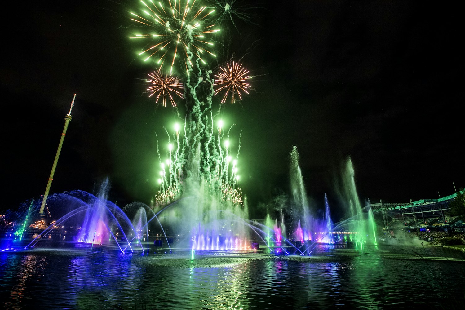 Cover Image for Celebrate Summer with Electric Ocean at SeaWorld Orlando