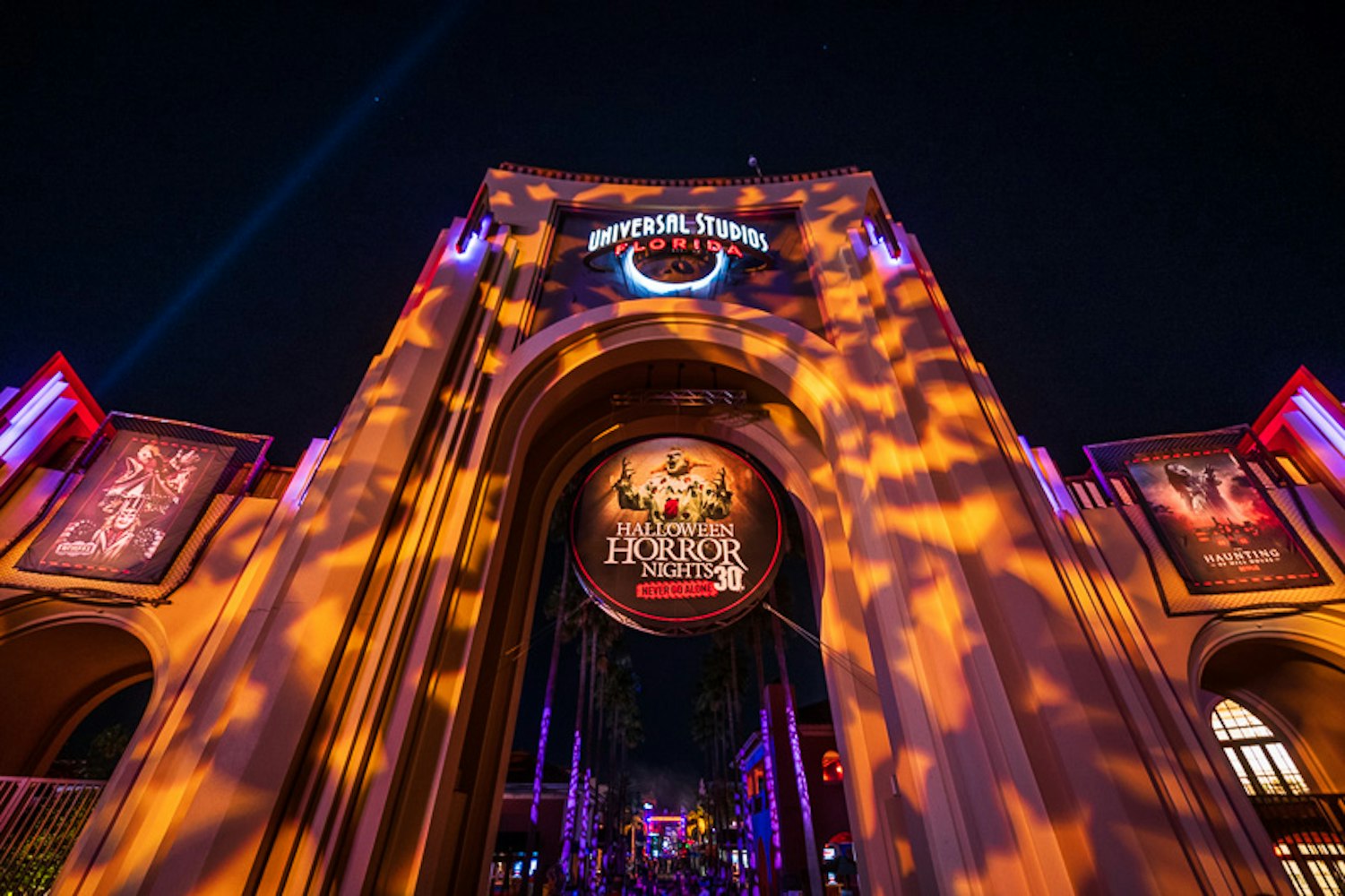 Cover Image for Guide To Universal: HHN 32