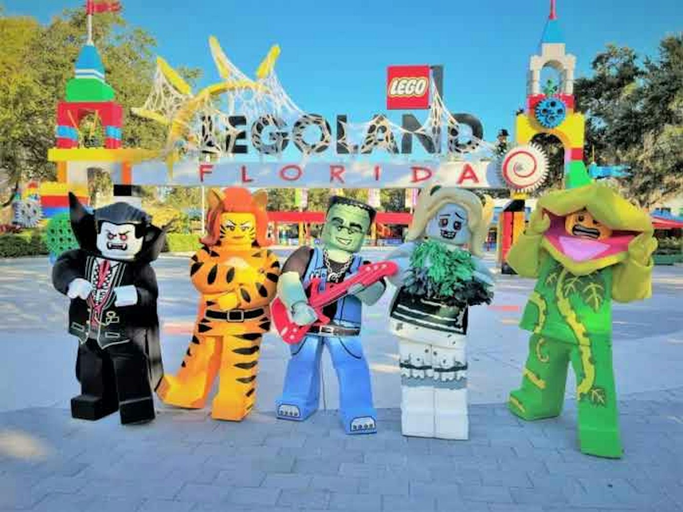 Cover Image for Brick-or-Treat Returns to LEGOLAND Florida for 2023