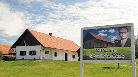 Obnovljena Domačija dr. Stanka Cajnkarja