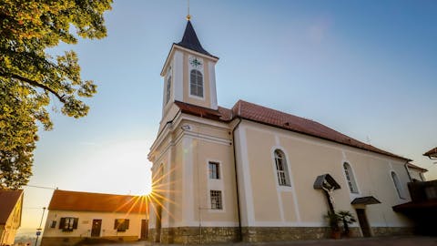 Župnijska cerkev sv. Marije Snežne