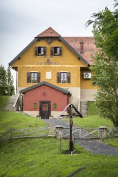 stajerska majperk krcma janzevina