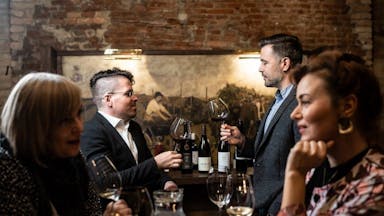 Popotovanje po mestu tisočletne vinske kulture ptuj