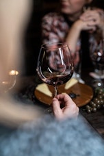 Popotovanje po mestu tisočletne vinske kulture ptuj