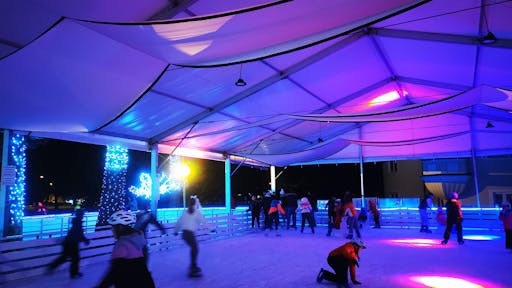 Otvoritev drsališča v Račah s predstavo