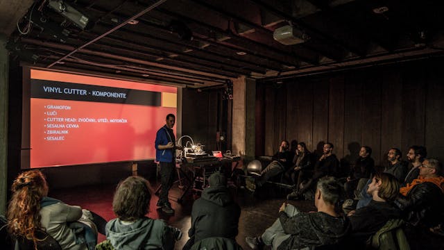Delavnica: Kako posneti vinilko?