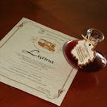 Johanezova trta s skulpturo Ovtarja