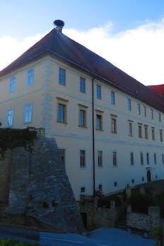 Samostan Sveta Trojica