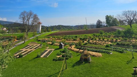 Strokovni ogled EKO kmetije z degustacijo