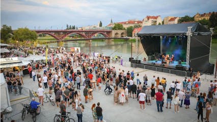 Festival lent: Oder OTP banke