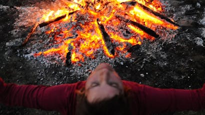 Ritual hoje po žerjavici