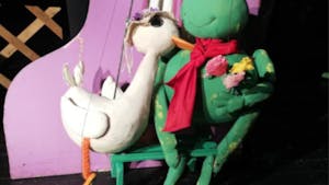 Vabilo na lutkovno predstavo: Zaljubljeni žabec