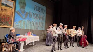 V MAJŠPERKU POJEMO IN IGRAMO PO DOMAČE